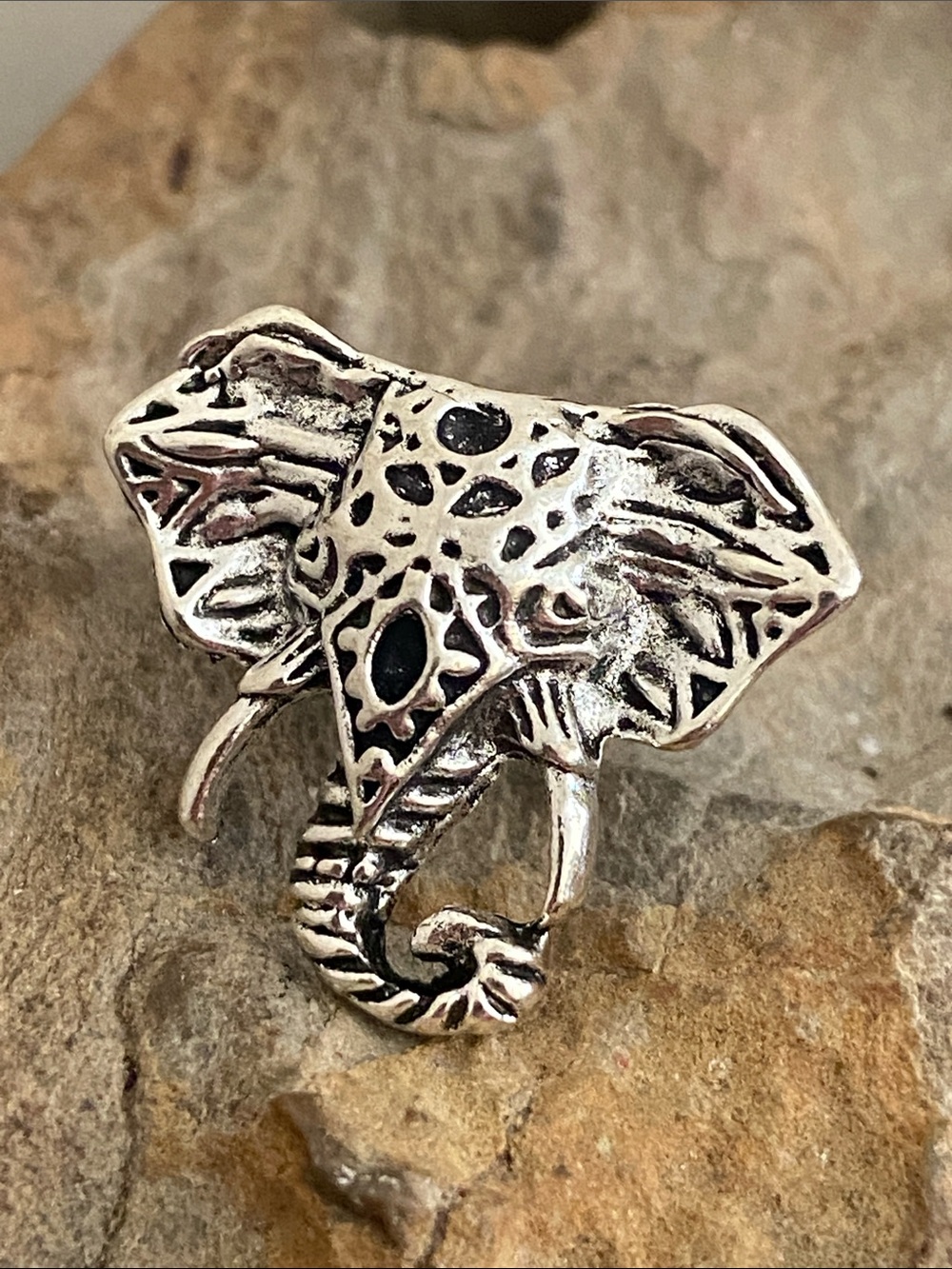5/$10❤️❤️❤️NEW Silver Tone Zinc Alloy Elephant Head Statement Ring